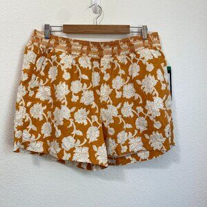 Briggs Women's Smoked Elastic Waist Linen Blend Pull-On Shorts